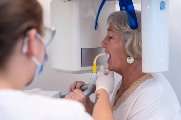 Best Emergency Dental Care for Broken or Chipped Teeth in Bloomingburg, OH